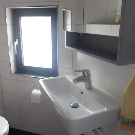 Jehn Apartment *